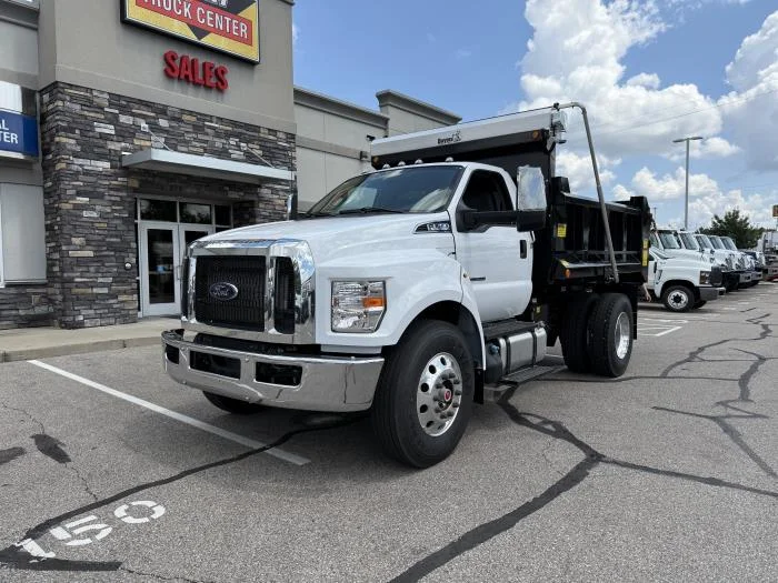 2027 Ford F-750 in Cincinnati, OH — photo 2