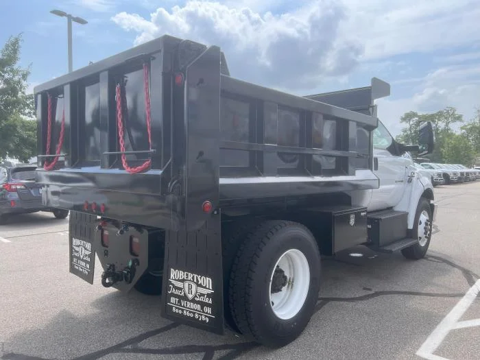 2027 Ford F-750 in Cincinnati, OH — photo 9