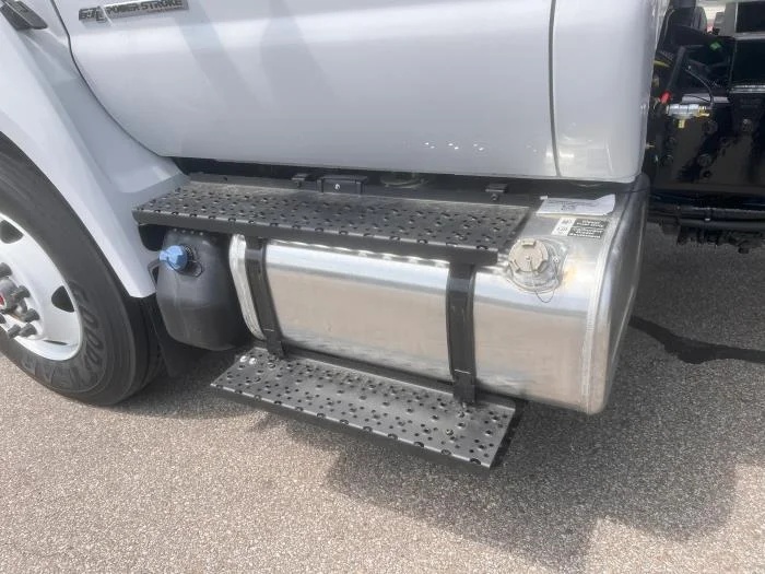 2027 Ford F-750 in Cincinnati, OH — photo 28