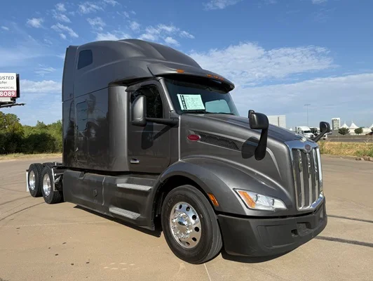 2023 Peterbilt 579