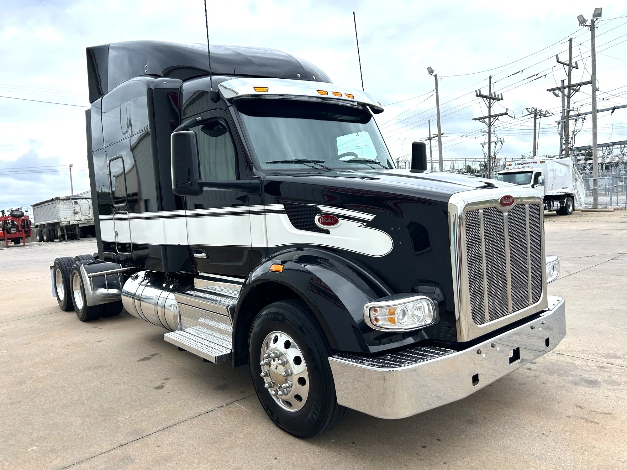 2023 Peterbilt 567 in Joplin, MO — photo 3