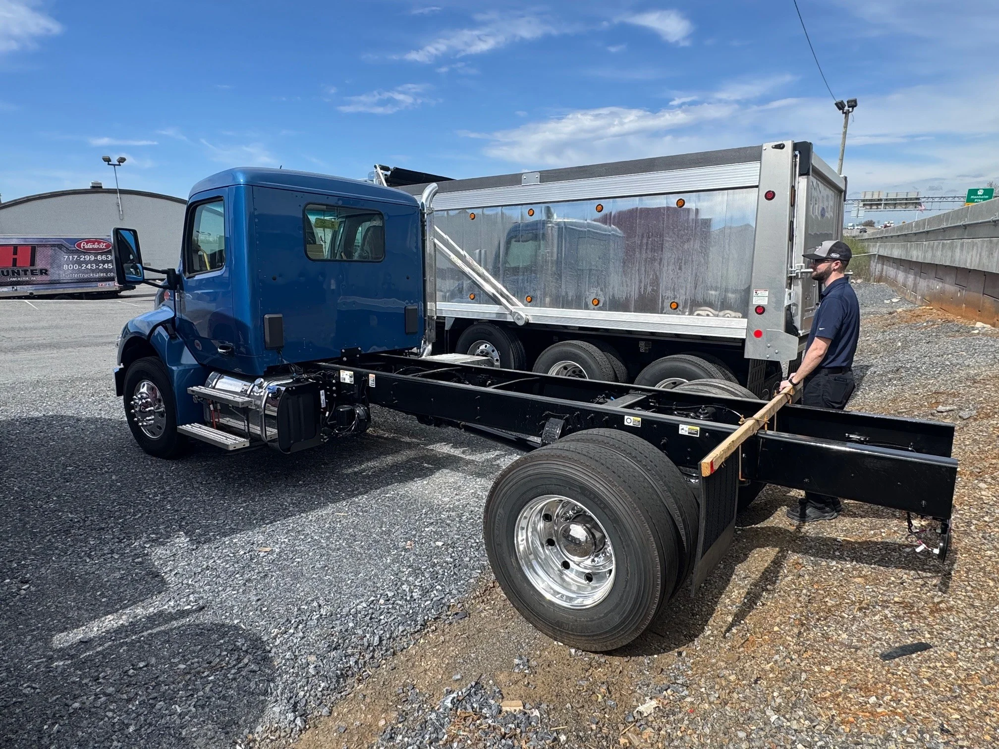 2027 Peterbilt 537 in LANCASTER, PA — photo 2