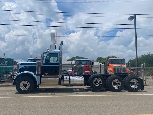 2027 Peterbilt 589 in Eau Claire, PA — photo 7