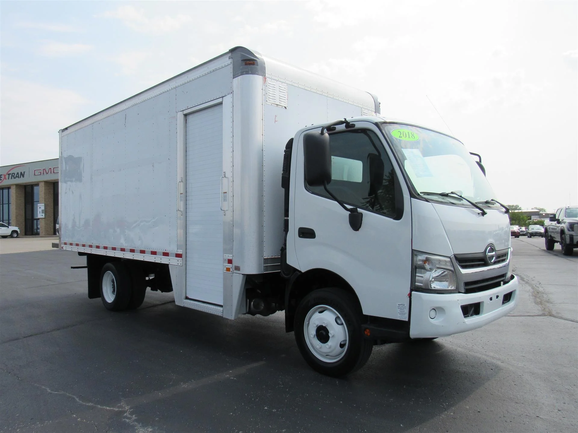2018 Hino 195 in Kansas City, MO — photo 12