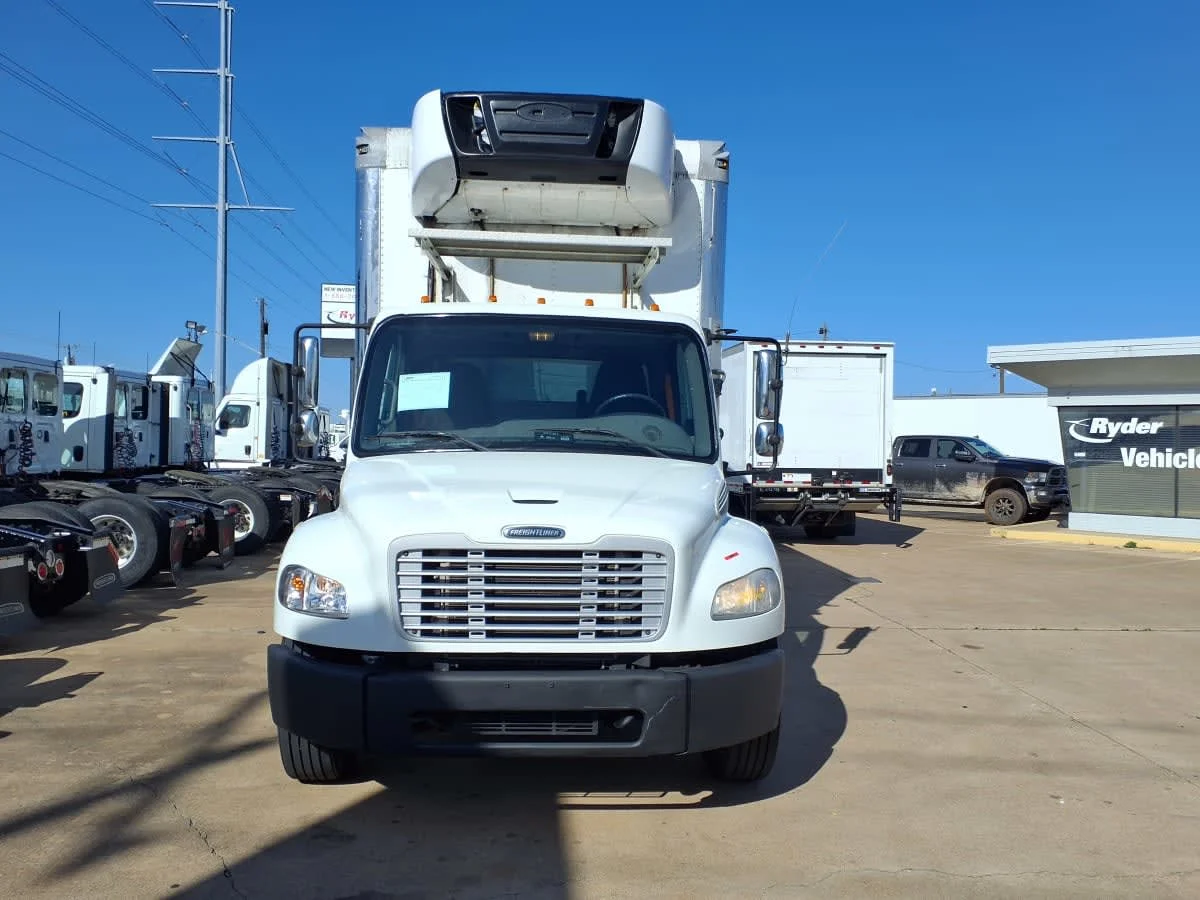 2020 Freightliner M2 106 - image 2