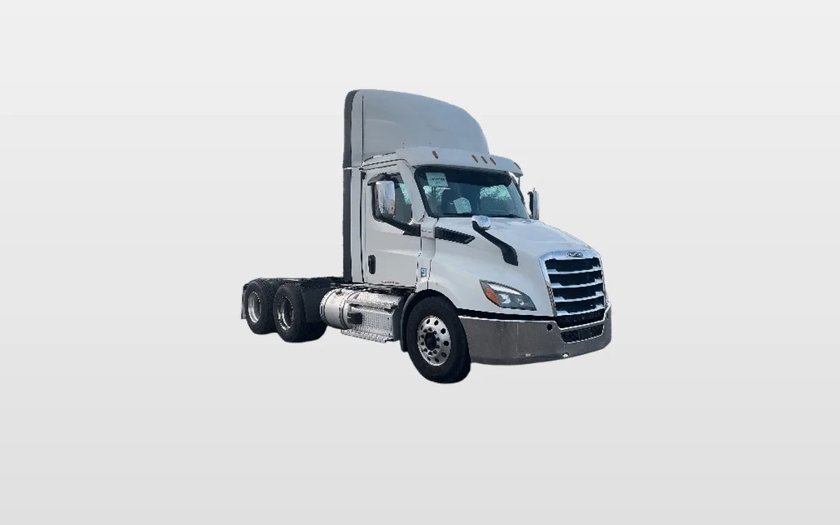 2021 Freightliner Cascadia - image 1