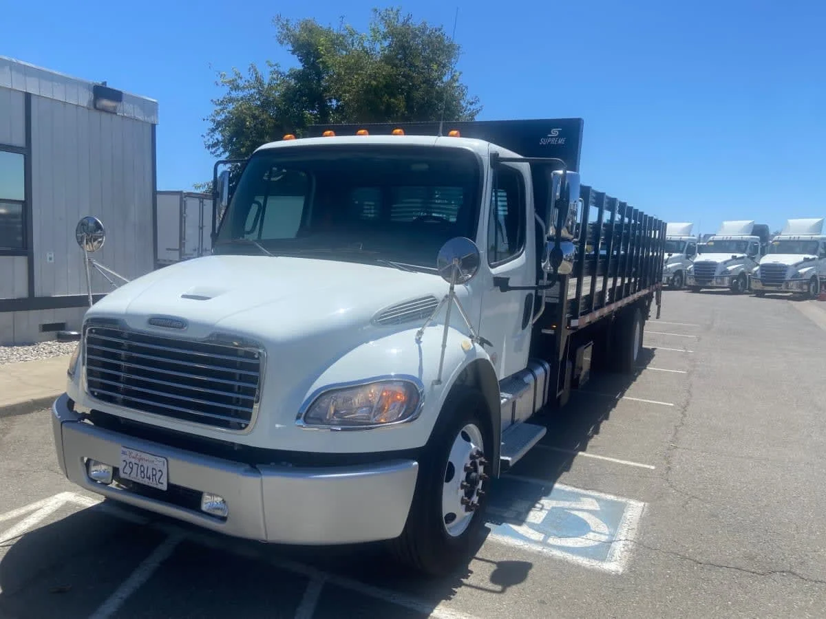 2019 Freightliner M2 106