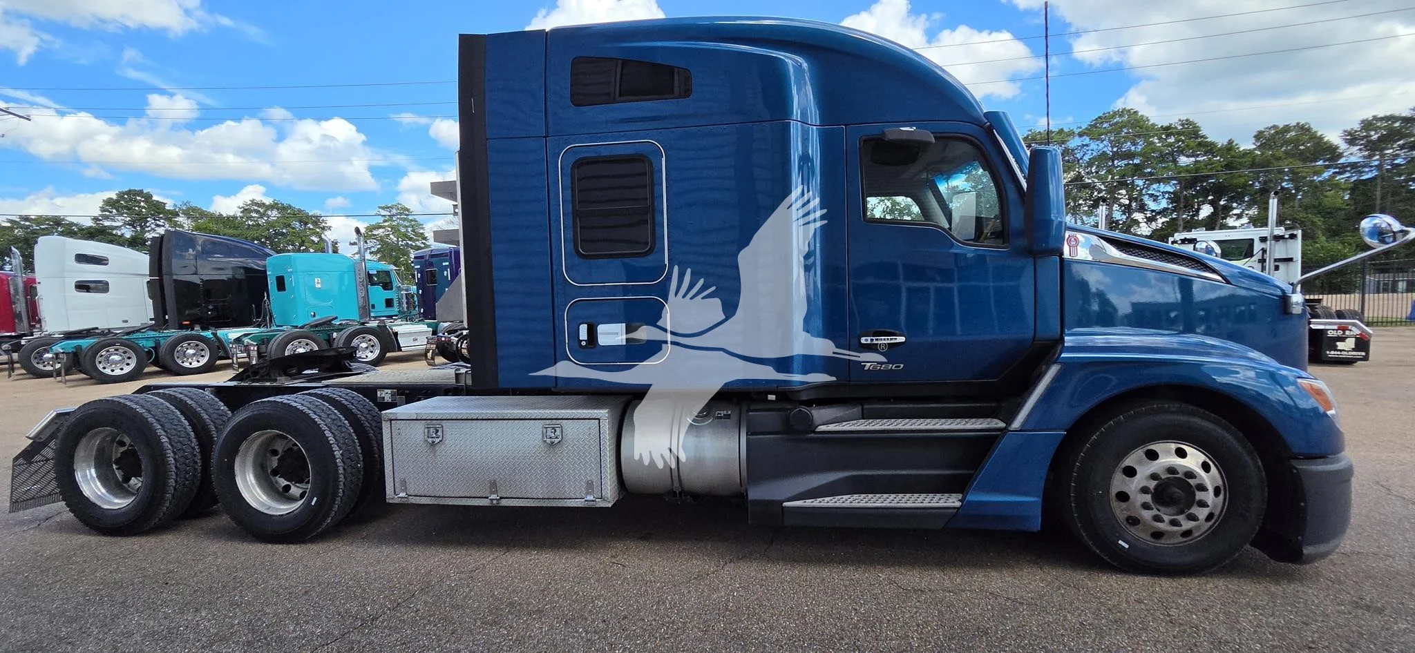 2023 Kenworth T680 in Richland, MS — photo 4