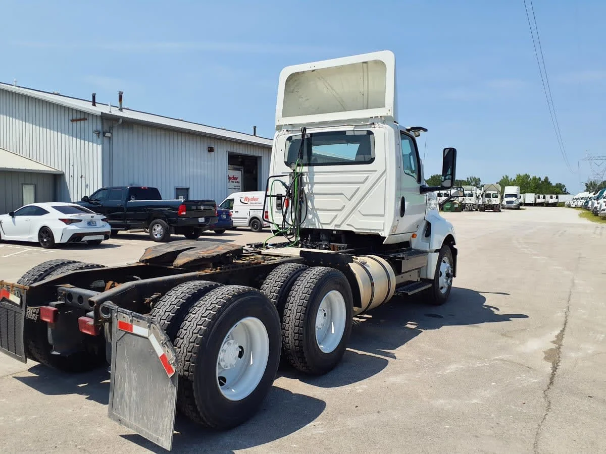 2019 International LT in Indianapolis, IN — photo 4