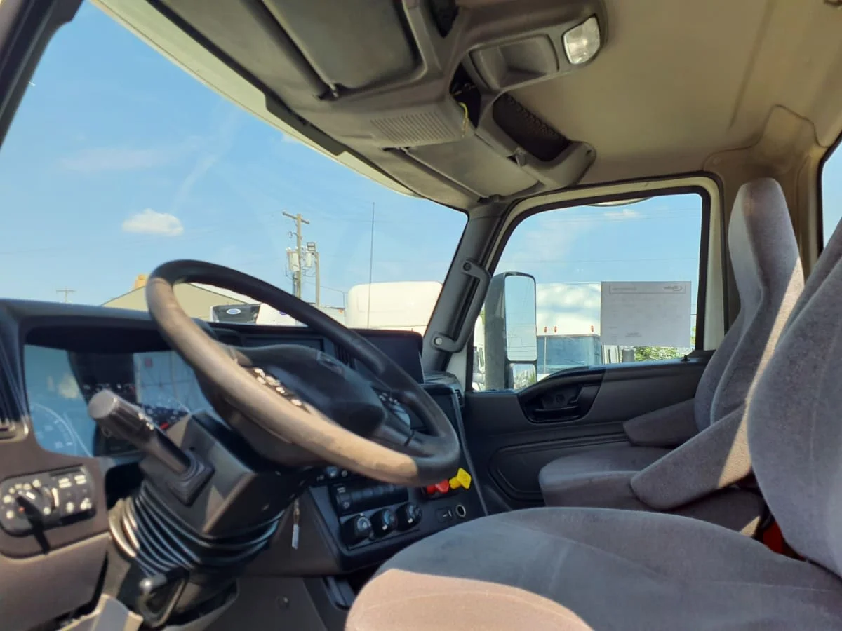 2019 International LT in Indianapolis, IN — photo 7