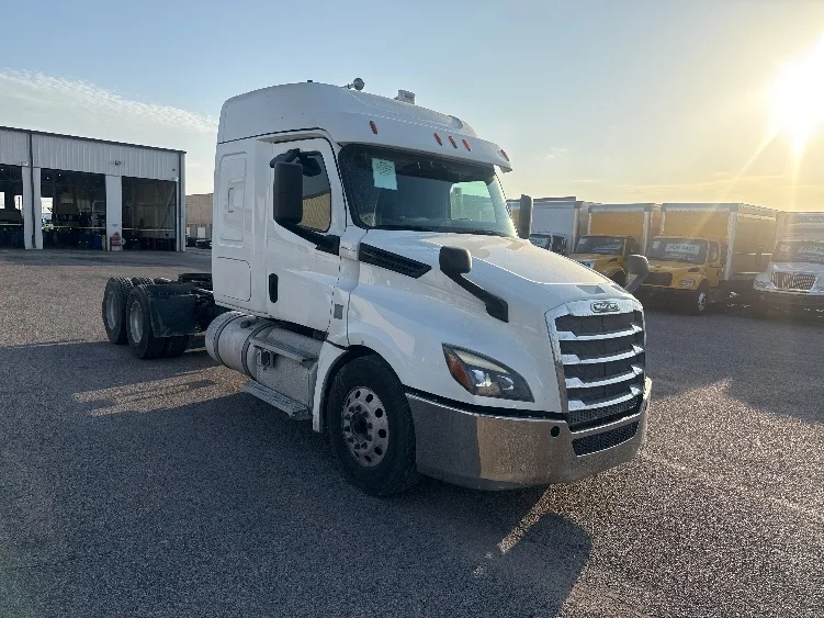 2020 Freightliner Cascadia