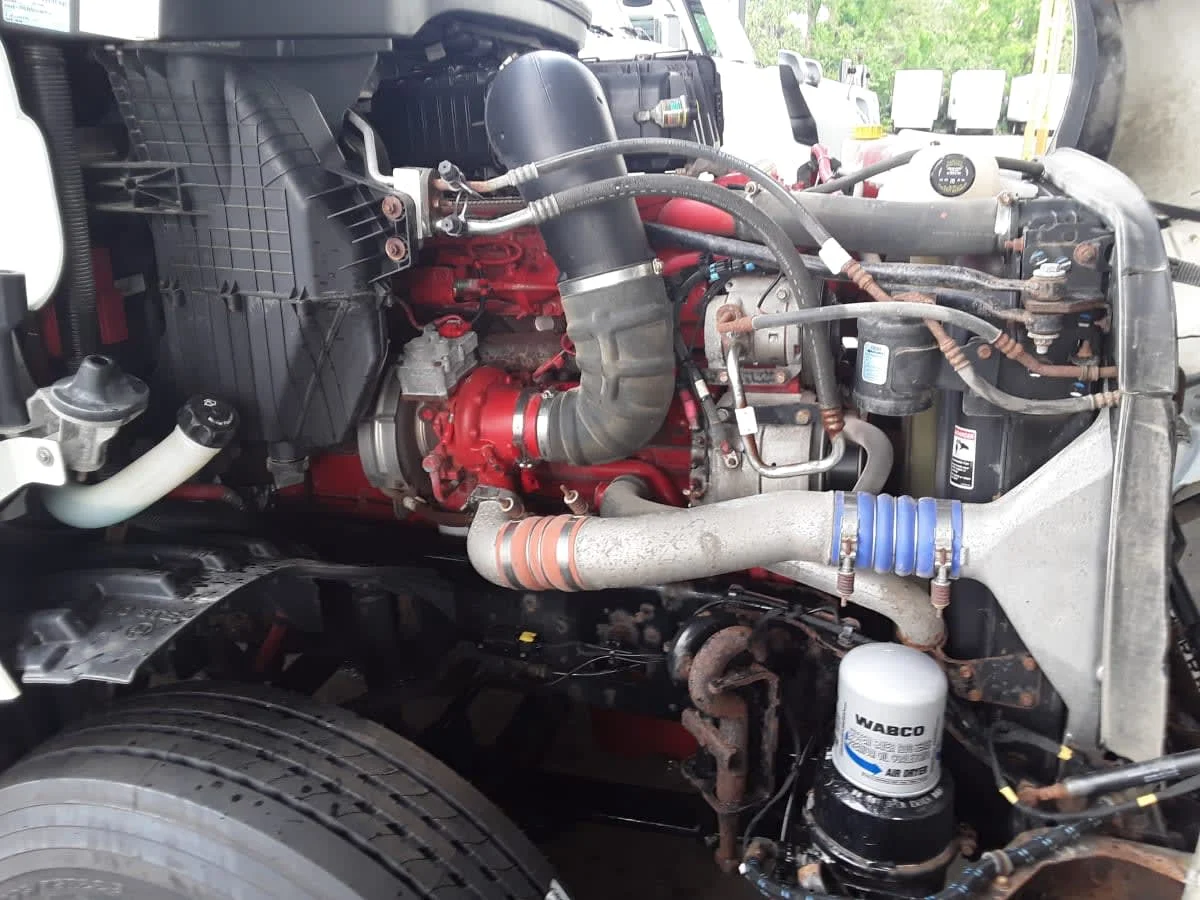 2020 Freightliner Cascadia in Hilliard, OH — photo 8