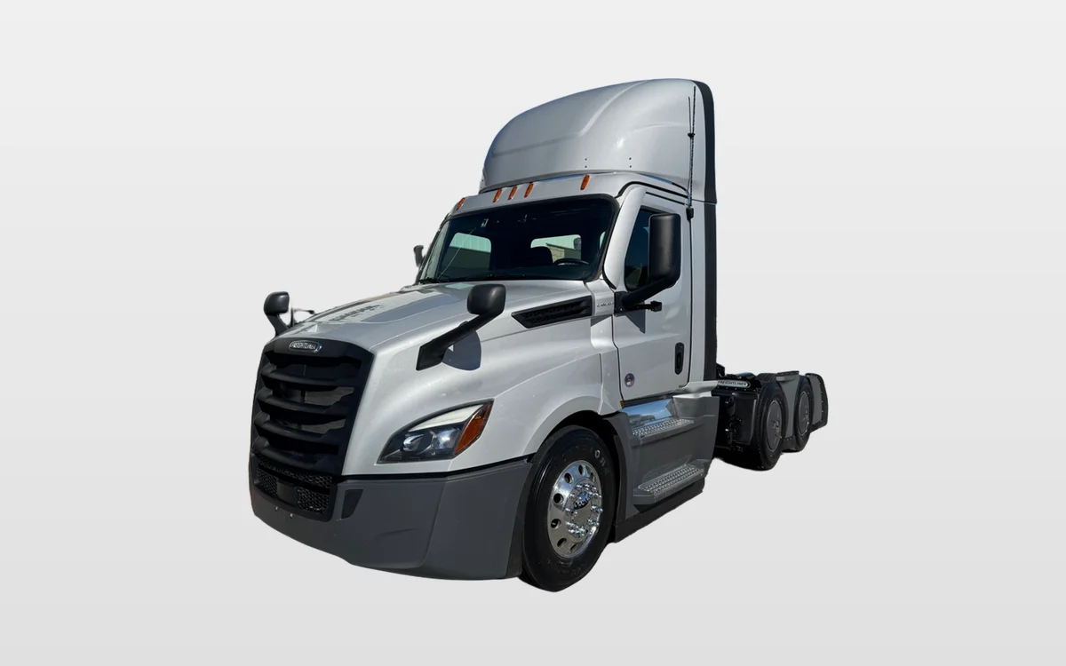 2024 FREIGHTLINER CASCADIA 126DC - image 1