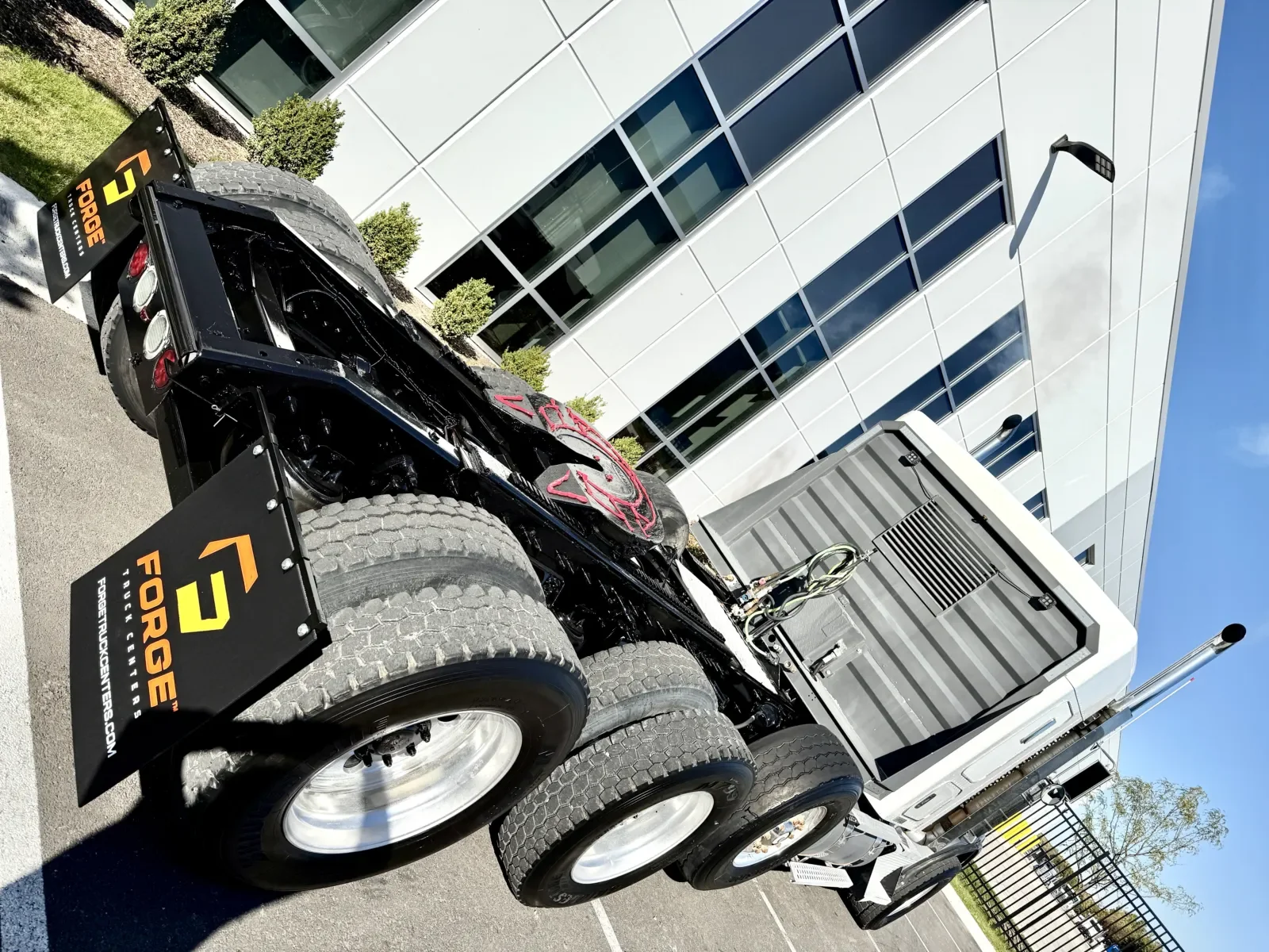 2012 Kenworth T800 - image 11