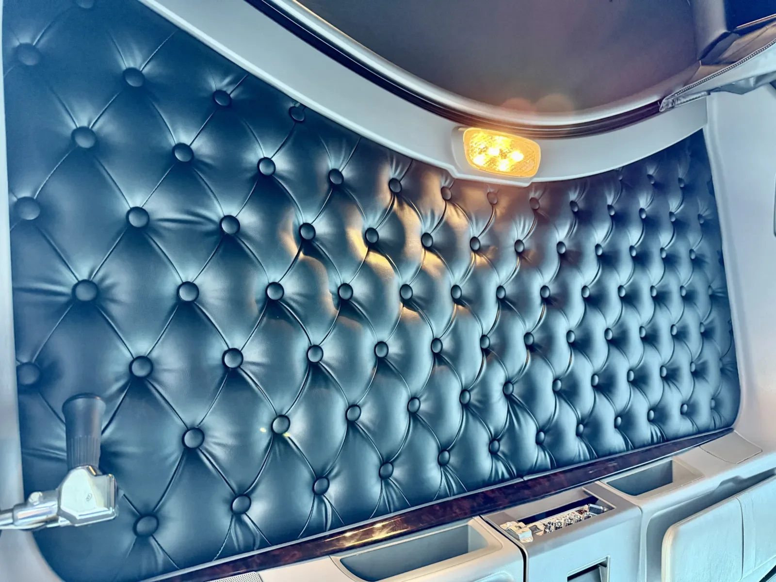 2012 Kenworth T800 - image 21