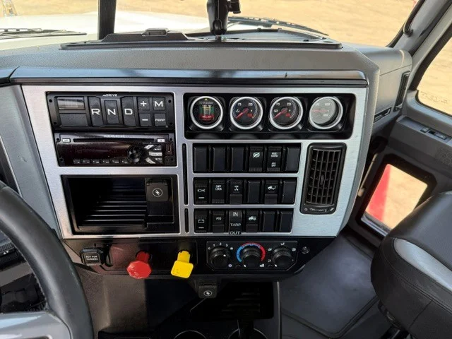 2019 Mack Pinnacle in Amarillo, TX — photo 6