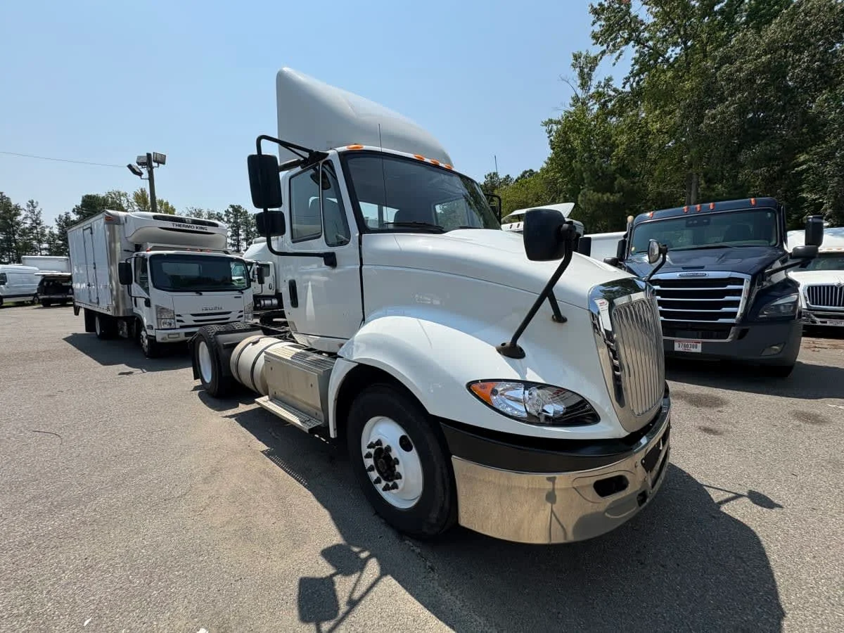 2018 International ProStar in Ashland, VA — photo 3