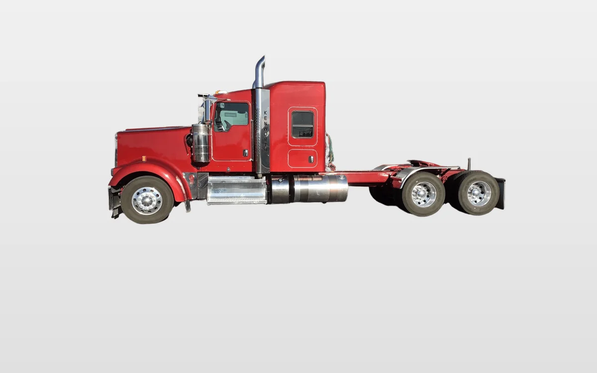 2023 Kenworth W900 - image 1