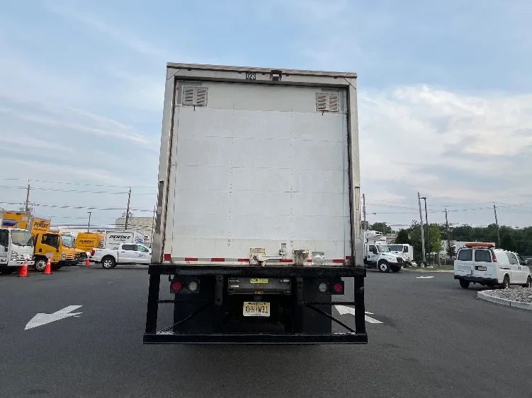 2020 International MV - image 7