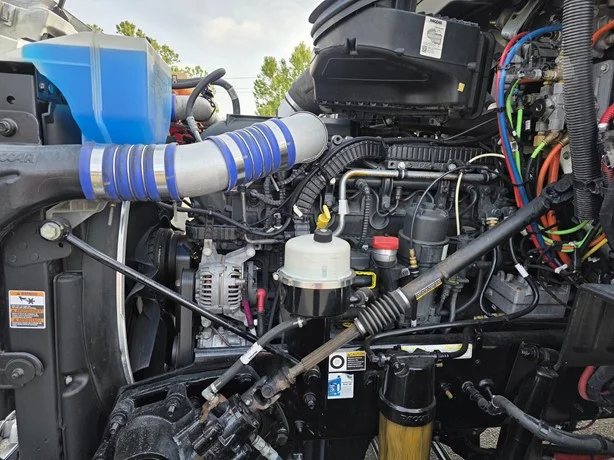 2019 Peterbilt 579 in MS — photo 15