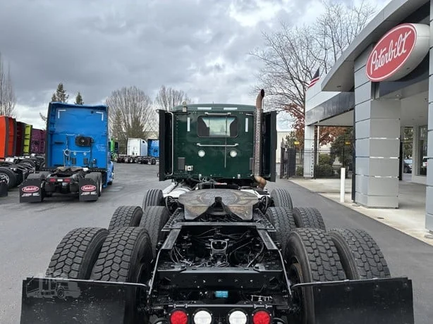 2022 Kenworth T880 - image 11