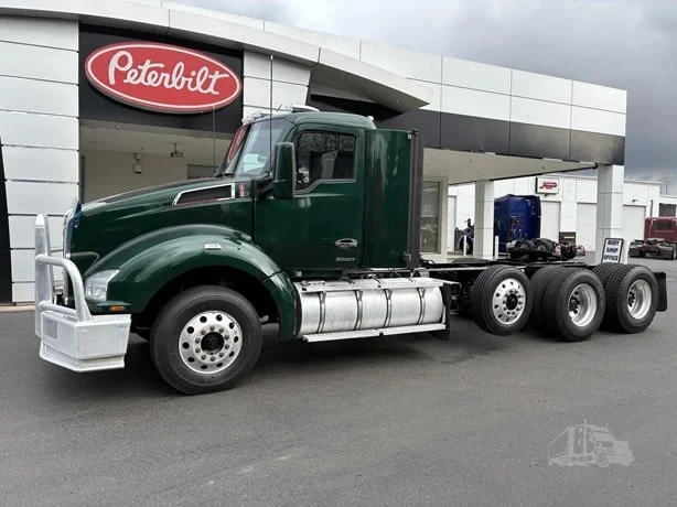 2022 Kenworth T880 - image 7