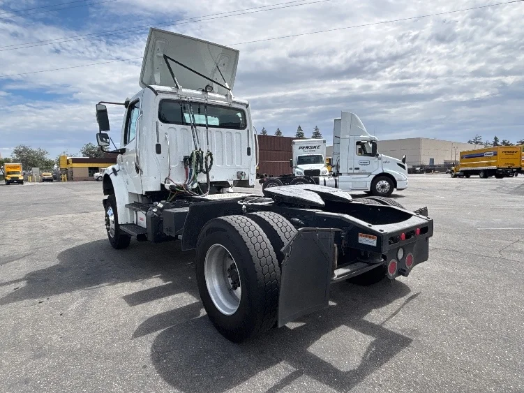 2019 Freightliner eM2 in West Sacramento, CA — photo 5