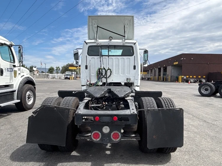 2019 Freightliner eM2 in West Sacramento, CA — photo 6
