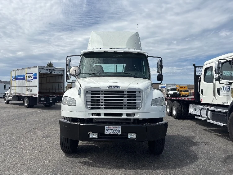 2019 Freightliner eM2 in West Sacramento, CA — photo 2