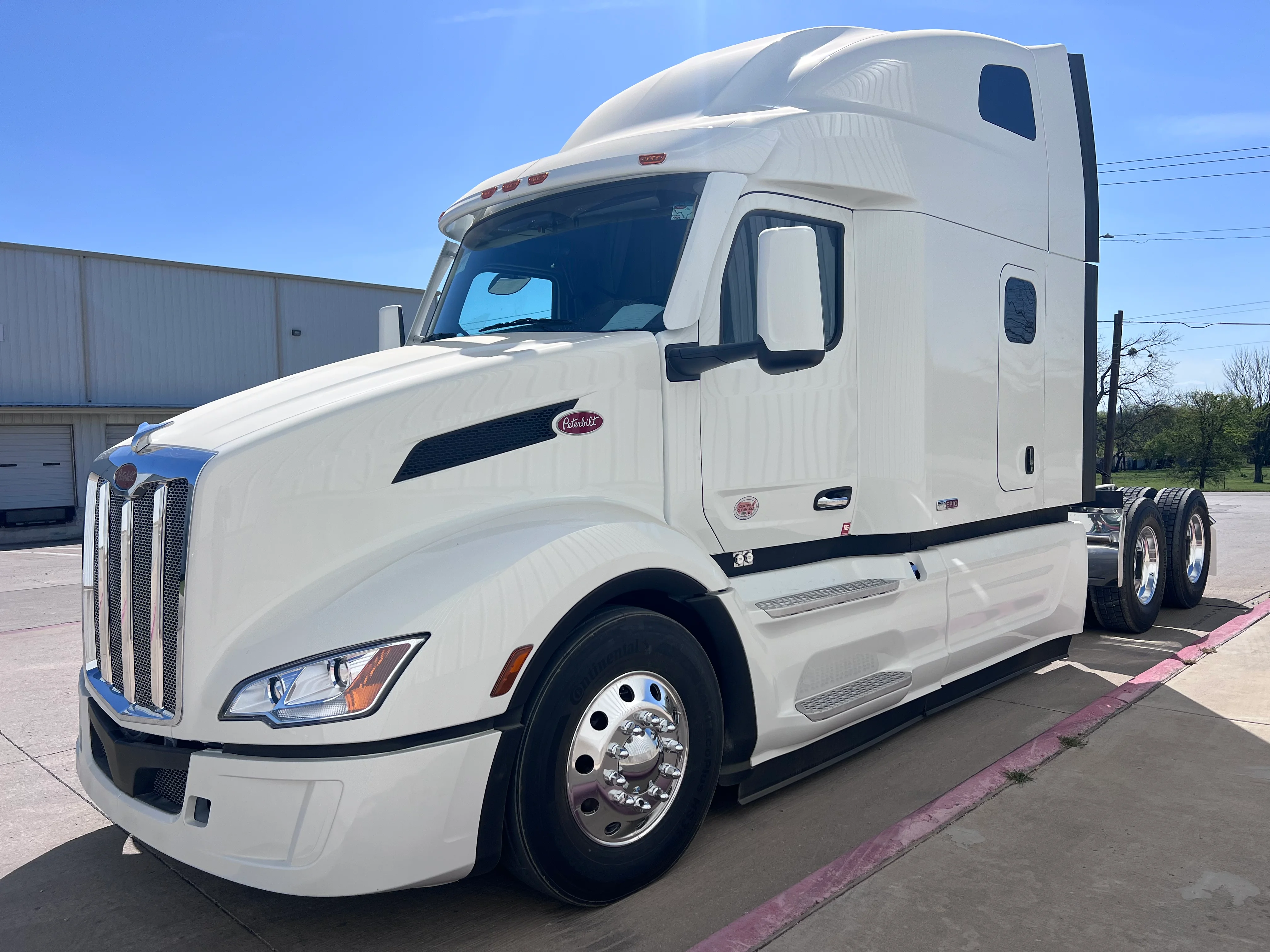 2027 Peterbilt 579