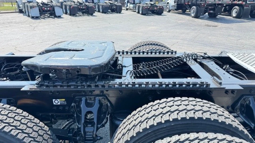 2021 Kenworth T680 - image 10