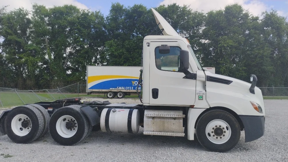 2022 Freightliner Cascadia in Tuscumbia, AL — photo 8