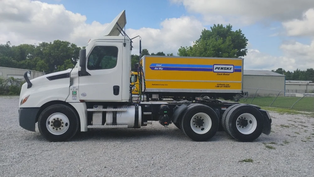 2022 Freightliner Cascadia in Tuscumbia, AL — photo 4