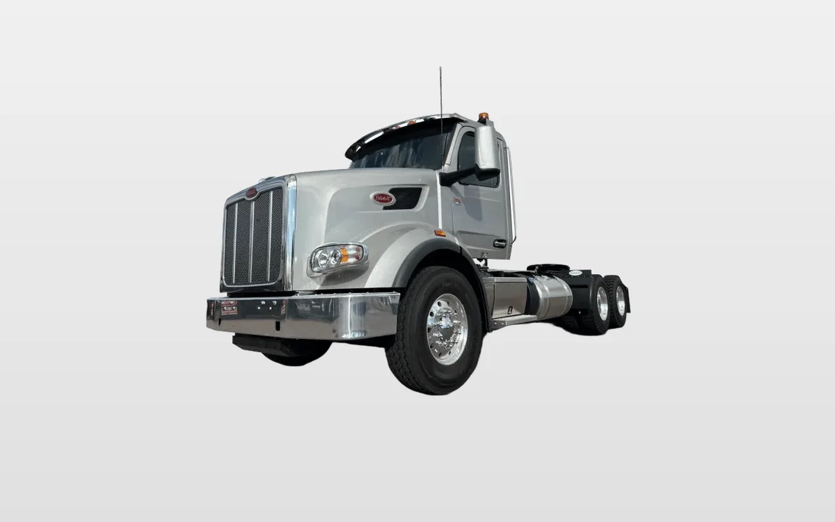 2026 Peterbilt 567 - image 1