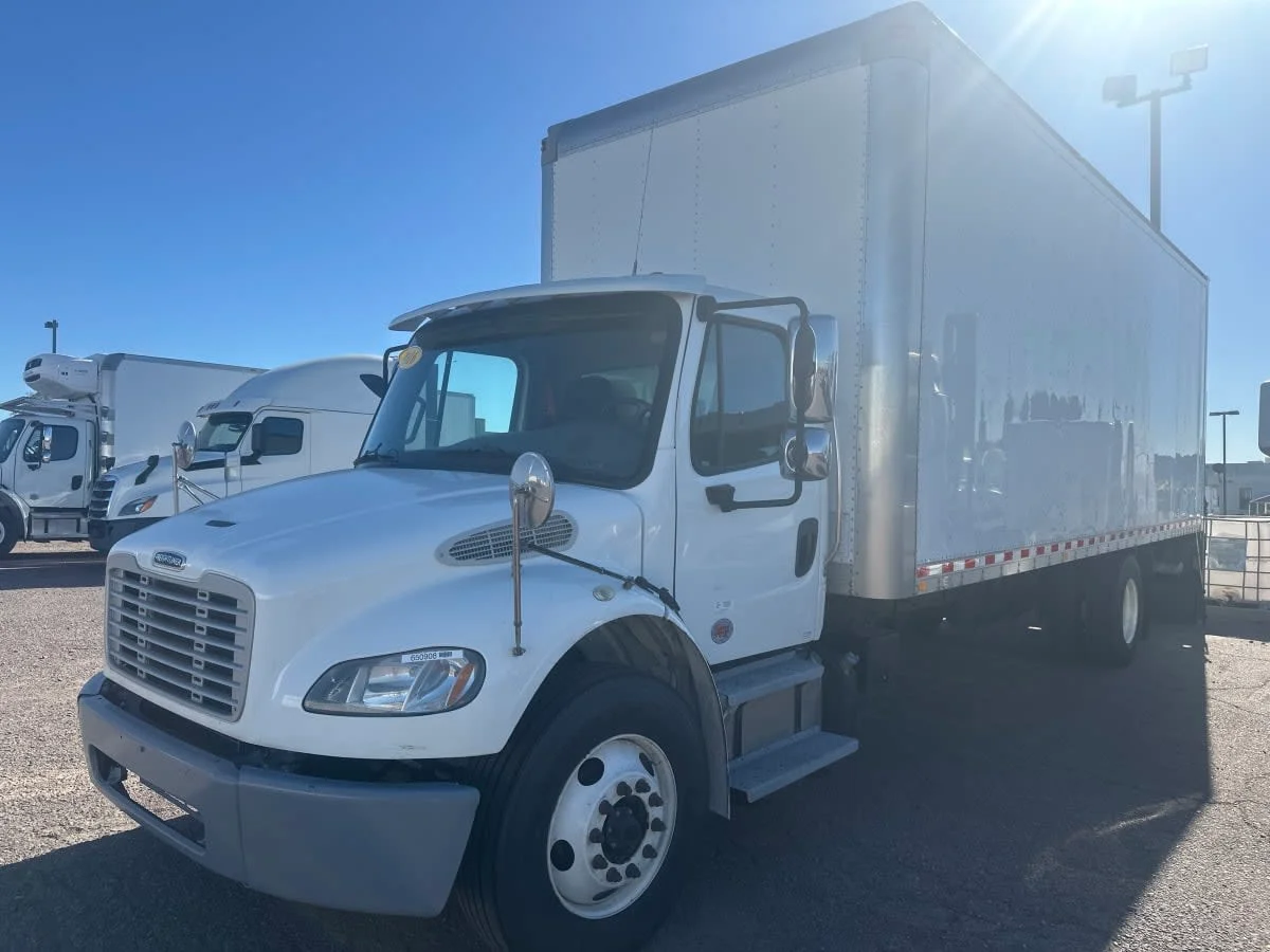 2016 Freightliner M2 106 in Phoenix, AZ
