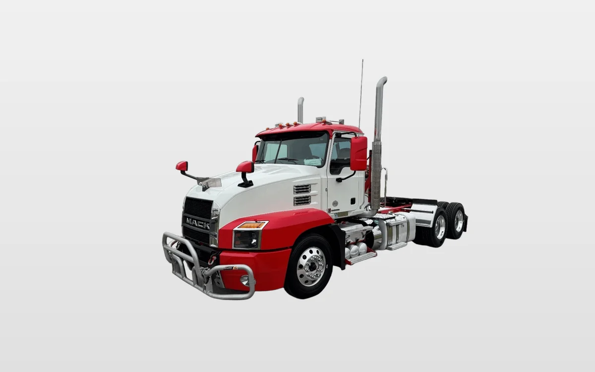 Used 2023 Mack Anthem Daycab - image 1
