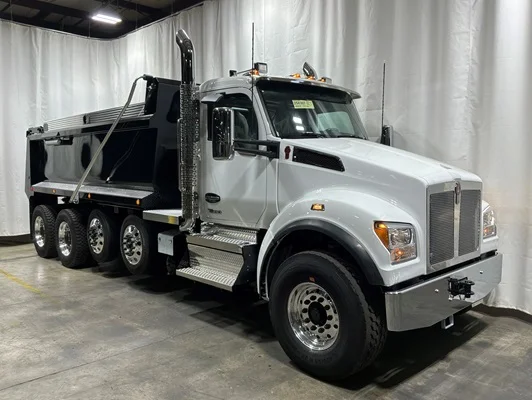 2027 Kenworth T880