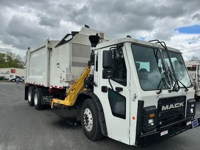2024 Mack LR — photo 2