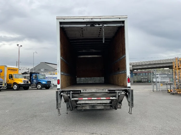 2020 International MV - image 8