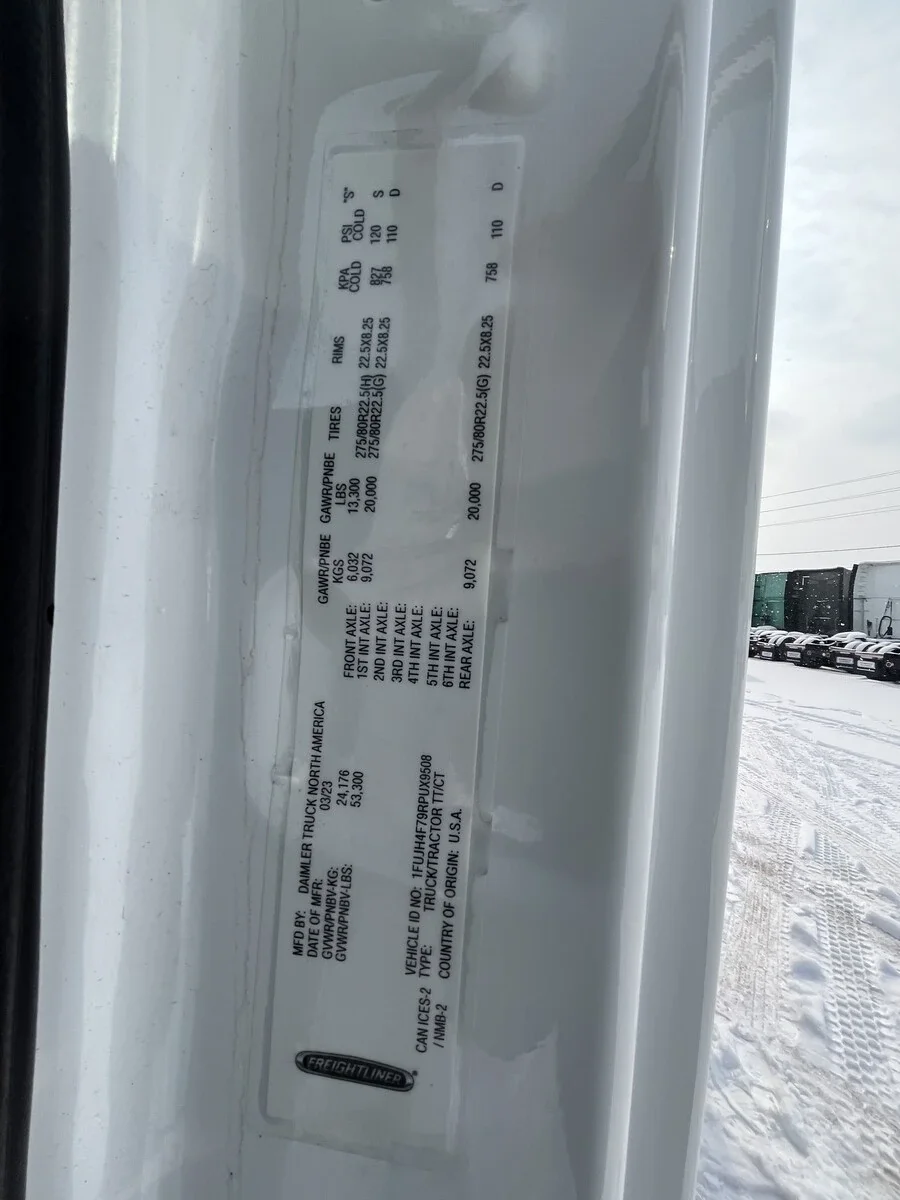 2024 Freightliner eCascadia in Mississauga, ON — photo 20