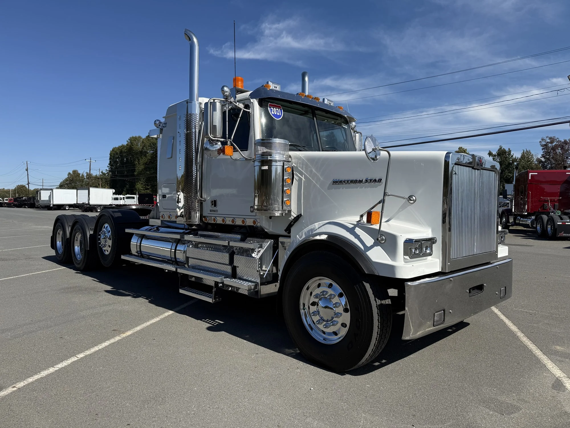 2021 Western Star 4900 - image 2