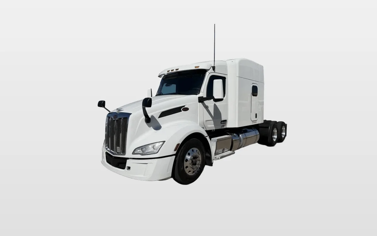 2022 Peterbilt 579 - image 1