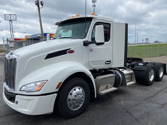 2027 Peterbilt 579 in Lima, OH
