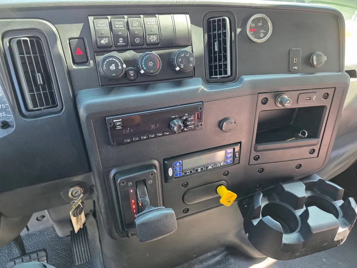 2020 International MV in Bensalem, PA — photo 12