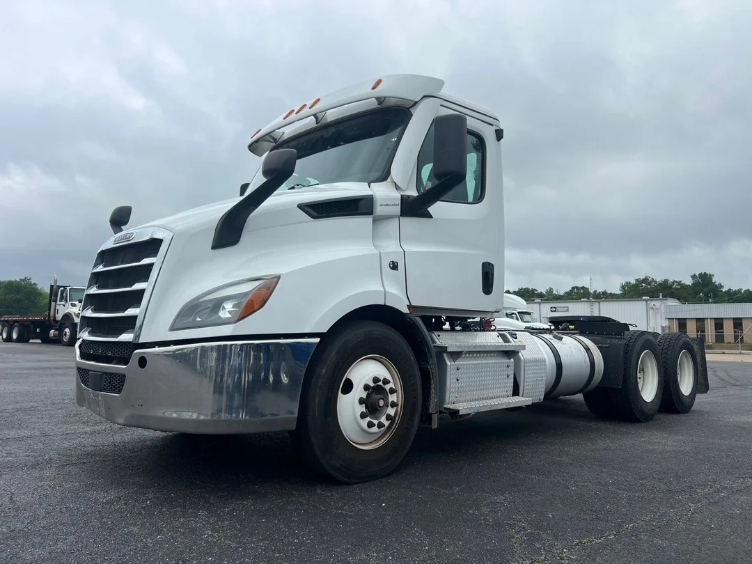 2021 Freightliner Cascadia in Tyler, TX