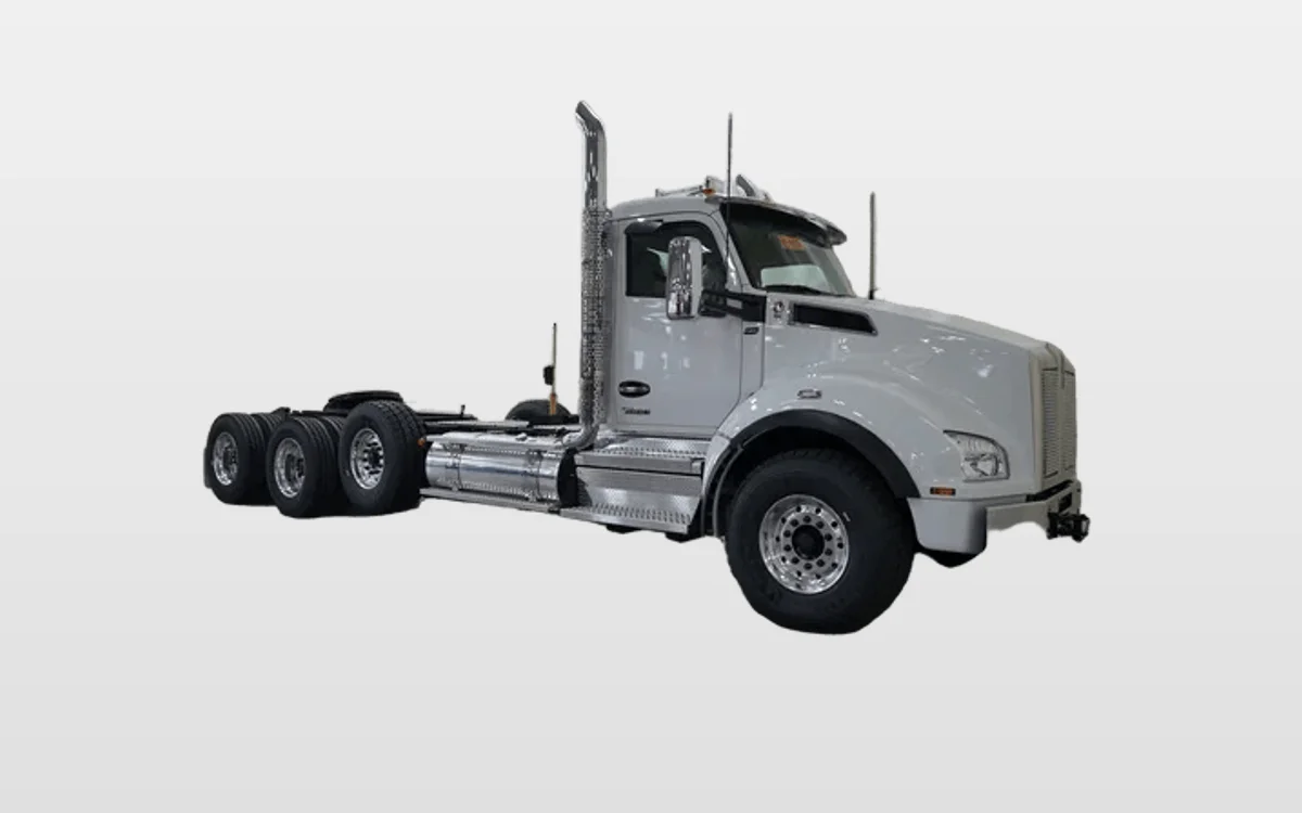 2026 Kenworth T880 - image 1