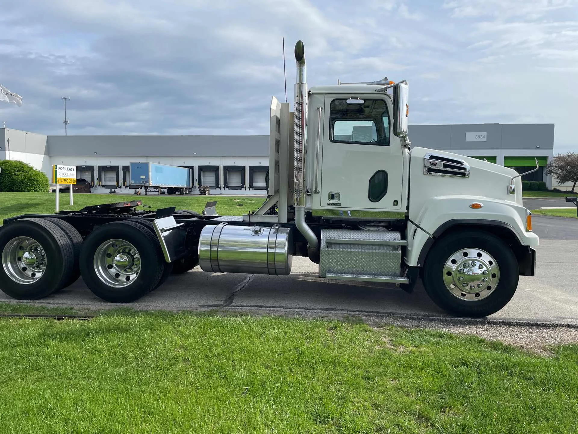 2020 Western Star 4700 in Broadview Hts, OH — photo 3