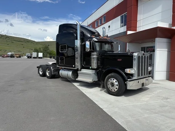 2022 Peterbilt 389 in Missoula, MT — photo 5