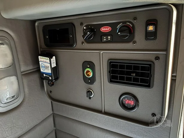 2022 Peterbilt 389 in Missoula, MT — photo 17