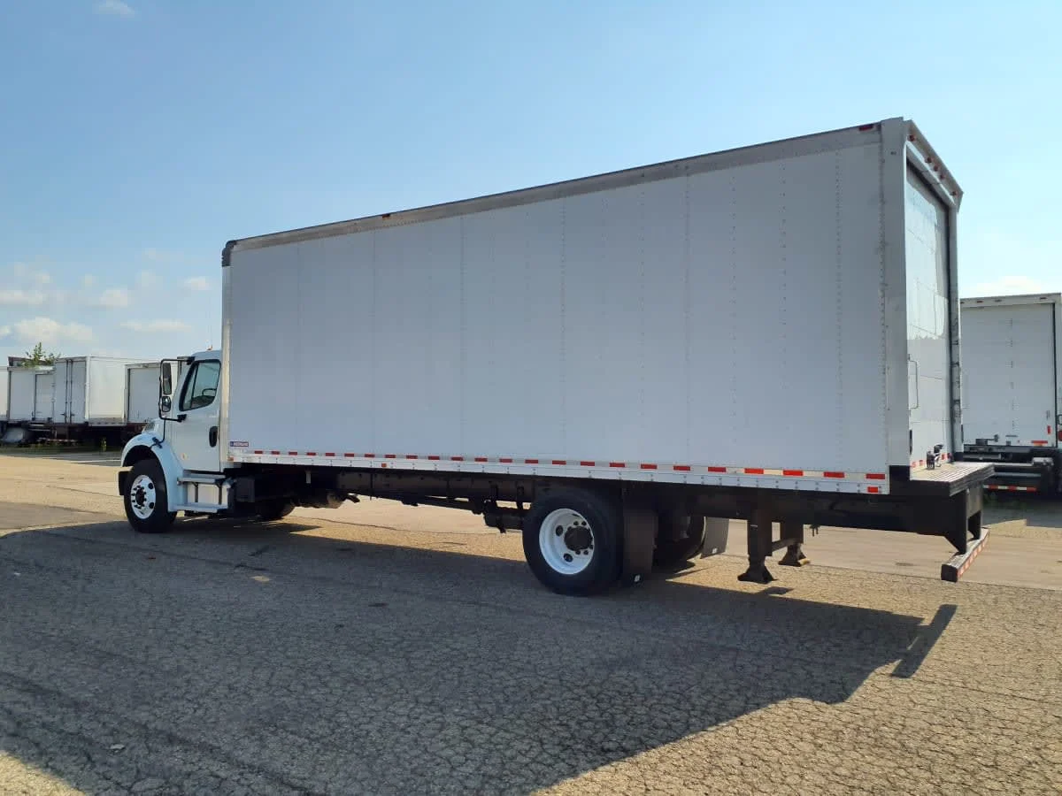 2018 Freightliner M2 106 - image 6